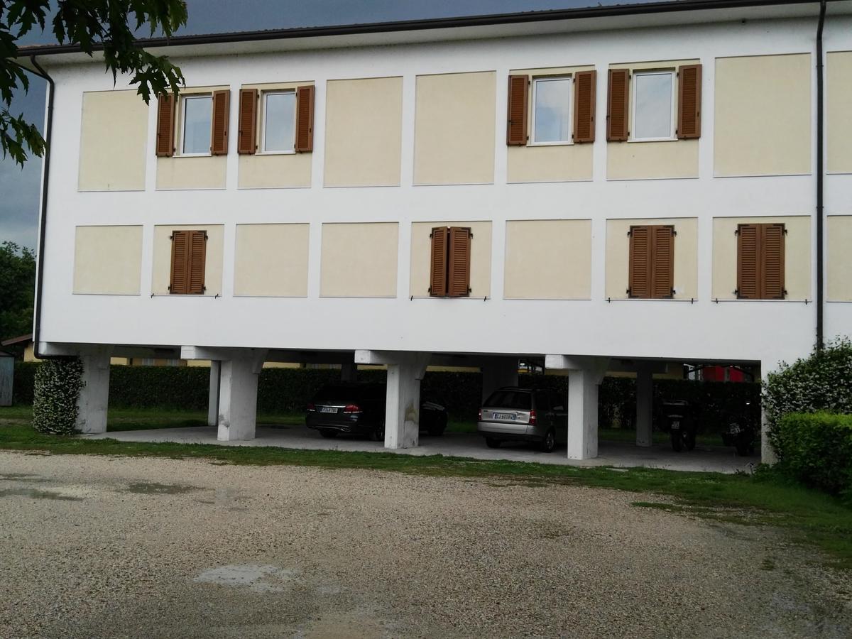 Hotel La Romantica Manerba del Garda Luaran gambar
