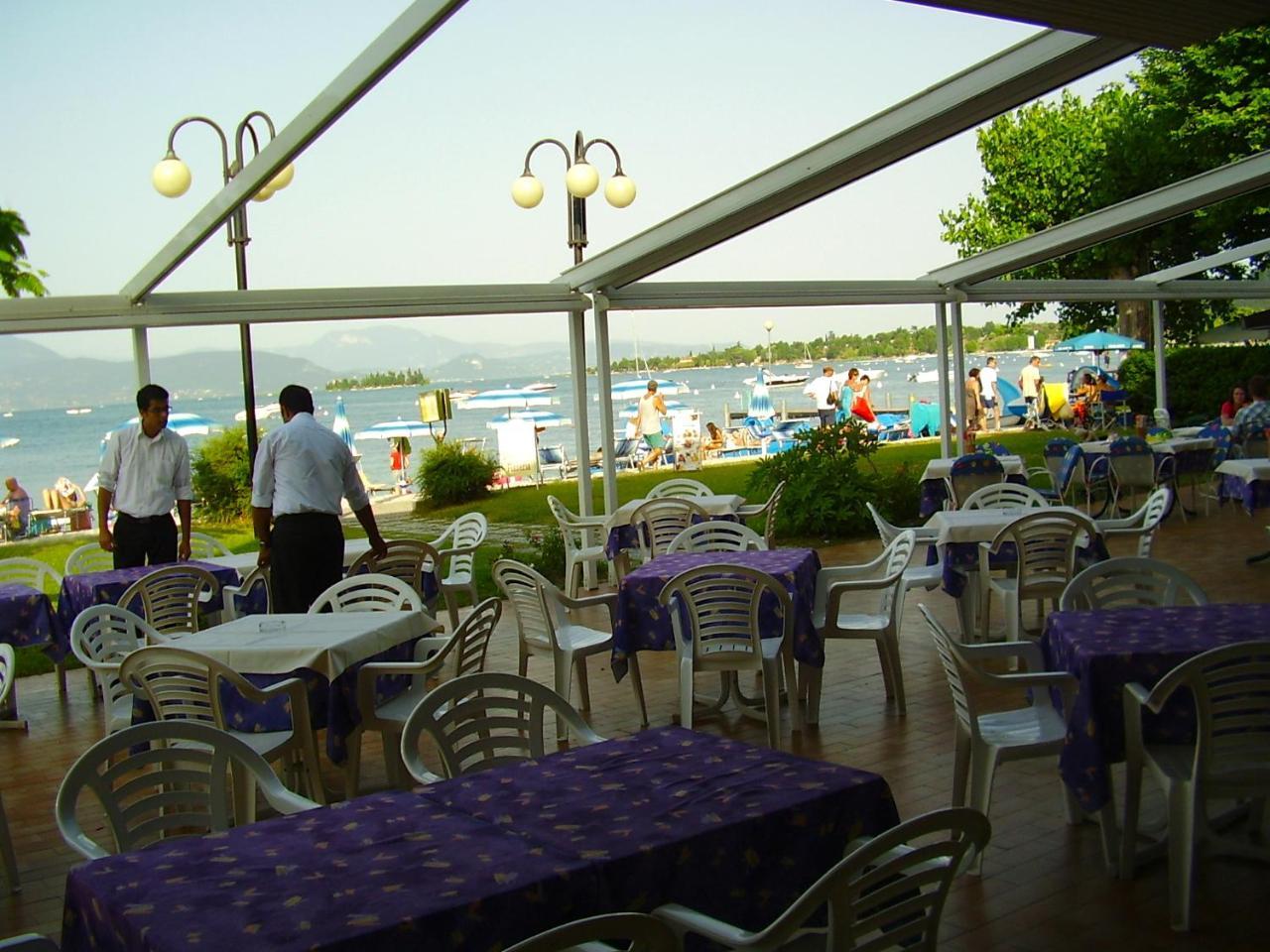 Hotel La Romantica Manerba del Garda Luaran gambar